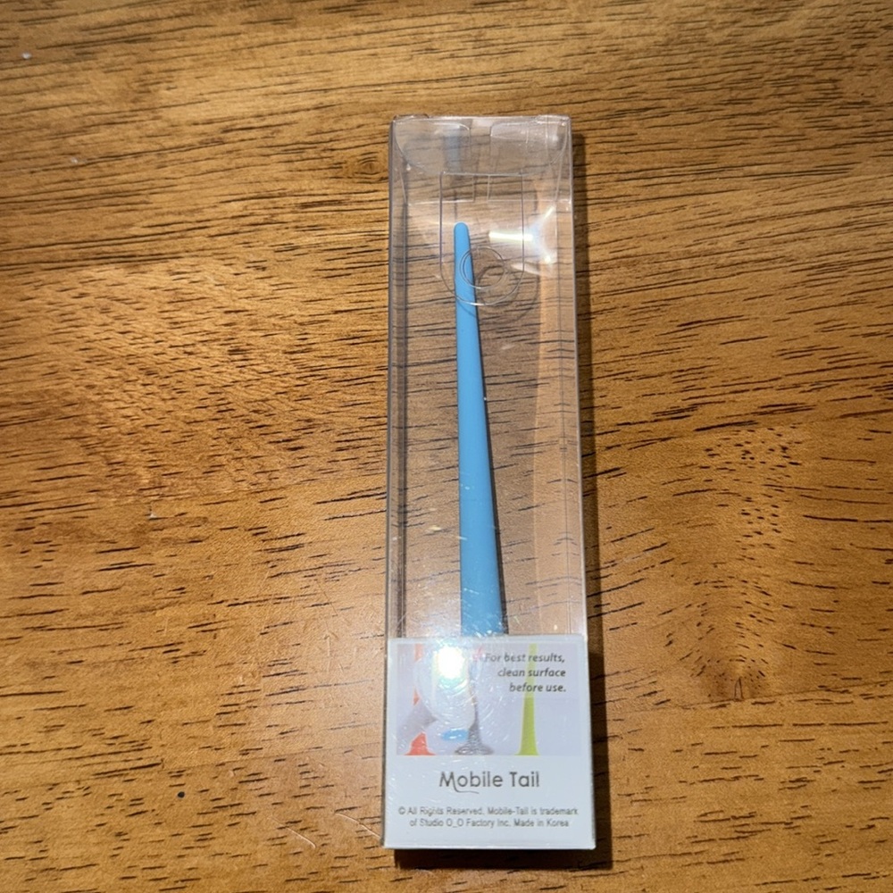 Design Ideas Blue Mobile Tail Support Stand for Mobile Phone and Small Devices